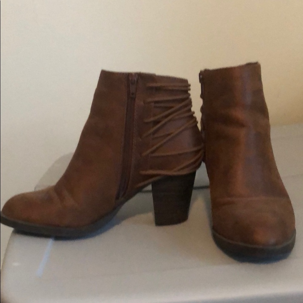 Candies Booties